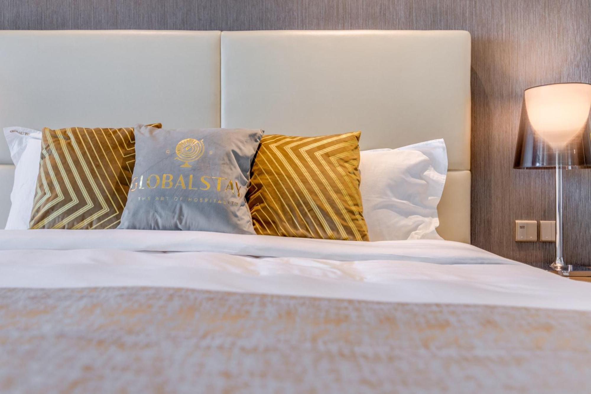 شقة Globalstay Damac Towers By Paramount In Business Bay *