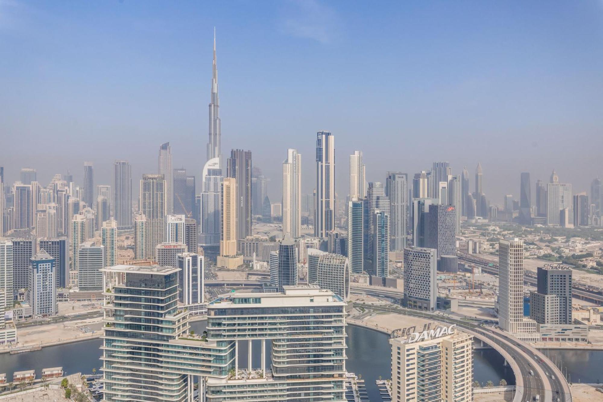 Globalstay Damac Towers By Paramount In Business Bay * دبي