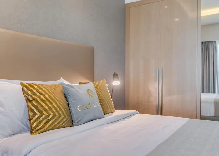 Globalstay Damac Towers By Paramount In Business Bay